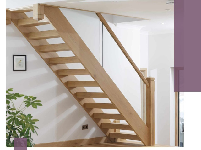 Изготовление деревянных лестниц под ключ в Омске для дома