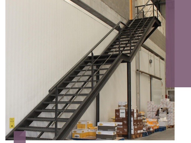 Лестницы для производства в Омске — изготовление и монтаж