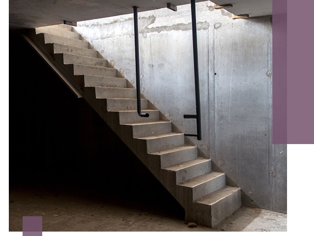 Изготовление и монтаж лестниц в подвале в Омске