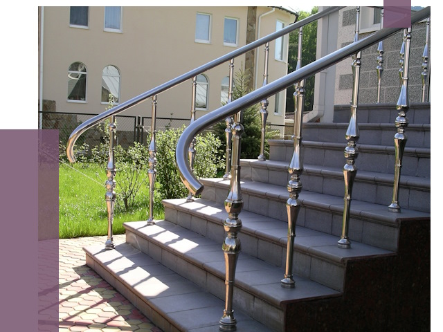 Перила для крыльца в Омске от 10887 руб. — монтаж ПРОЛЁТ-Омс