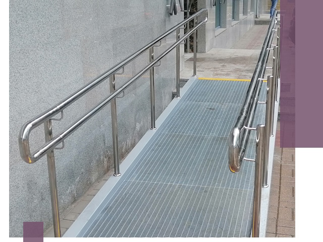 Пандусы для инвалидов в Омске — изготовление и монтаж