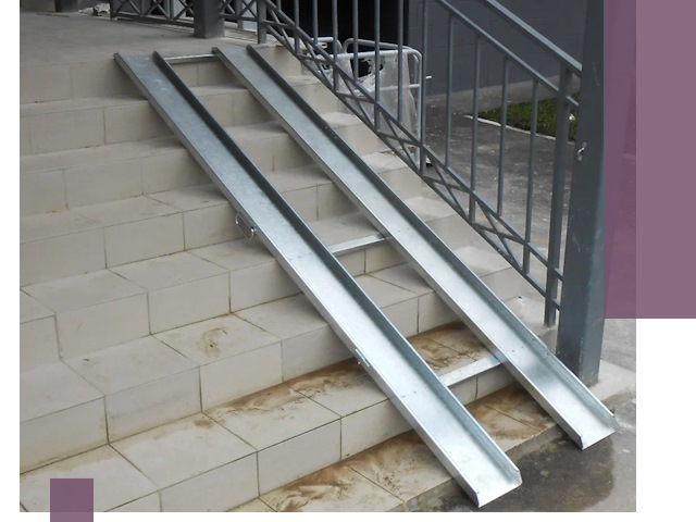 Пандусы для детских колясок в Омске: изготовление и монтаж