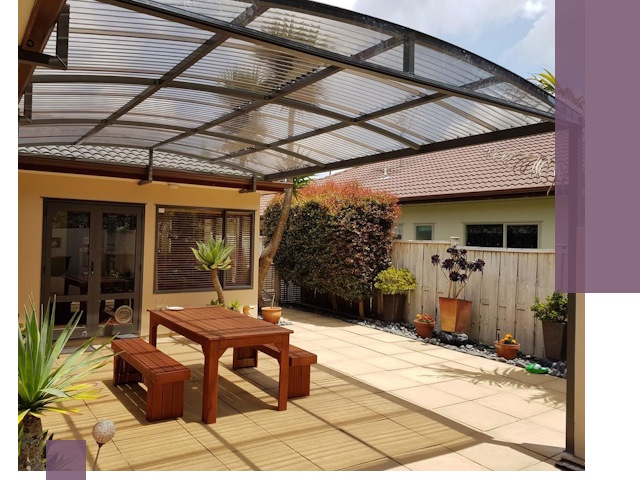 Навесы во двор под ключ в Омске — изготовление и монтаж