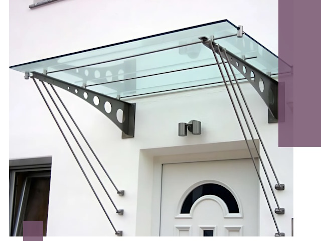 Козырьки над входом под ключ в Омске — изготовление и монтаж