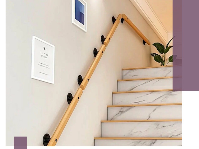 Поручни металлические и деревянные под ключ в Омске